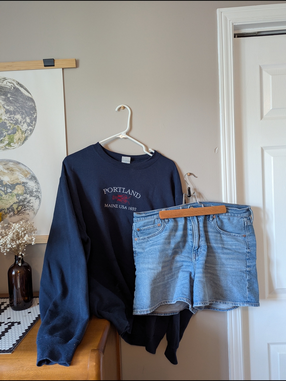 Portland Graphic Navy Sweatshirt